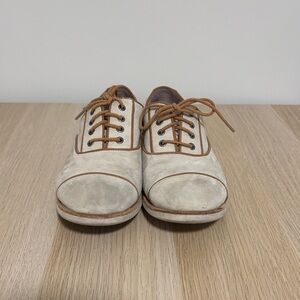 Johnston & Murphy women's beige suede cap toe lace-up Oxford shoes